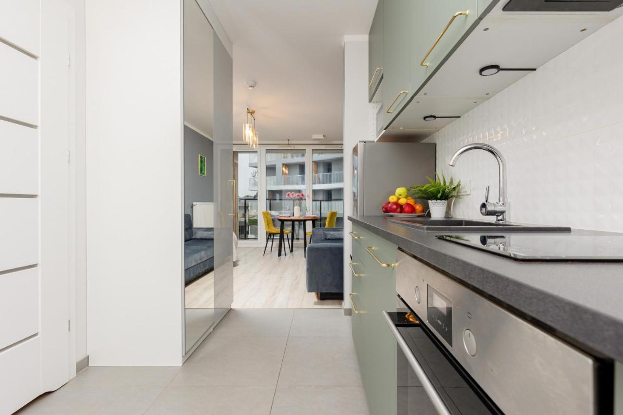 Studio With Balcony Warsaw Kokoryczki By Noclegi Renters Exterior photo